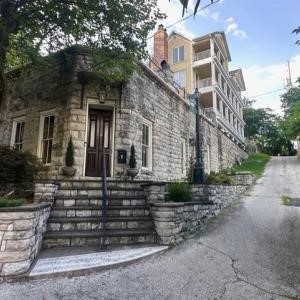 Hidden Eureka: A Downtown Walking Tour